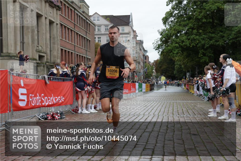 13.09.2026 - Kiel Lauf Yannick Fuchs http://msf.ph/oto/10445074 13.09.2026 12:14:25 Ziel 2565, 9253, 10912, 11085, 2109, 6182, 10208, 9316, 663, 2109, 10160 meine-sportfotos.de