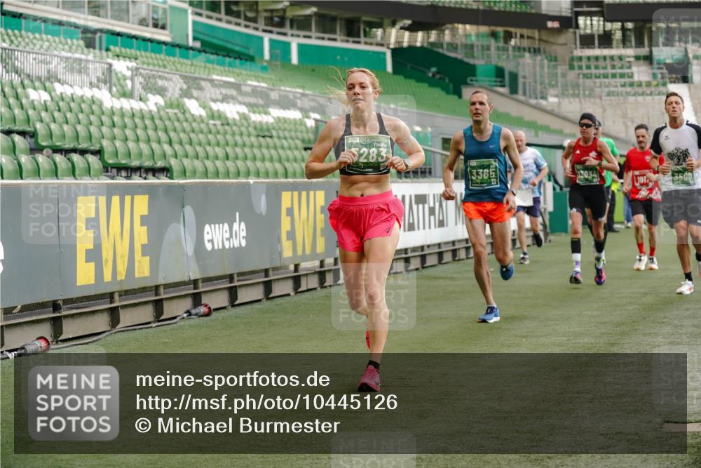 13.09.2026 - 21. swb-Marathon Bremen Michael Burmester http://msf.ph/oto/10445126 13.09.2026 12:45:44 Laufen im Stadion 195, 280, 339, 474, 493, 508, 538, 567, 681, 697, 715, 788, 1017, 1034, 1181, 1241, 1264, 1277, 1301, 1335, 1696, 1863, 1937, 1975, 2020, 2084, 2087, 2297, 2889, 3092, 3271, 3609, 4110, 4118, 4157, 4328, 5024, 5092, 5238, 5283, 5674, 5719, 5996, 6918, 6973, 7206, 7265, 7336, 7478, 7715, 8054, 8096, 8319, 8325, 8331, 8670, 8701, 8756, 8936, 9070, 9129, 9273, 9306, 9495, 9583, 9642, 13034, 13168, 439, 1411, 1667, 1822, 1850 meine-sportfotos.de