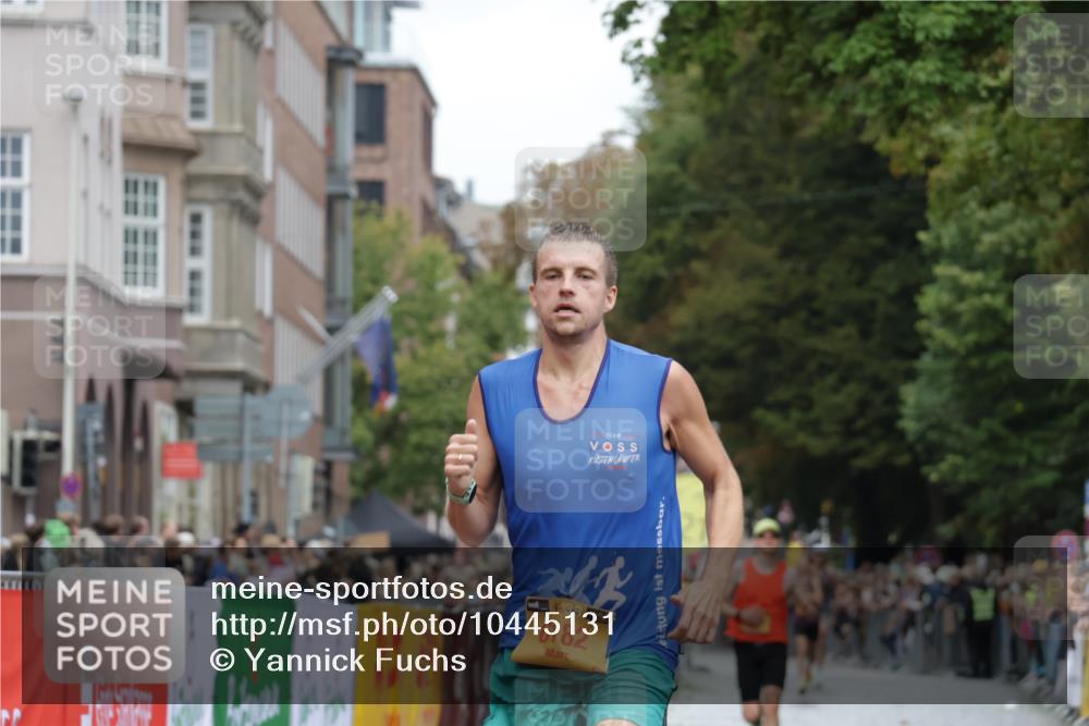 13.09.2026 - Kiel Lauf Yannick Fuchs http://msf.ph/oto/10445131 13.09.2026 12:14:36 Ziel 2565, 11085, 6182, 9253, 10912, 2550, 7208, 9316, 10208 meine-sportfotos.de