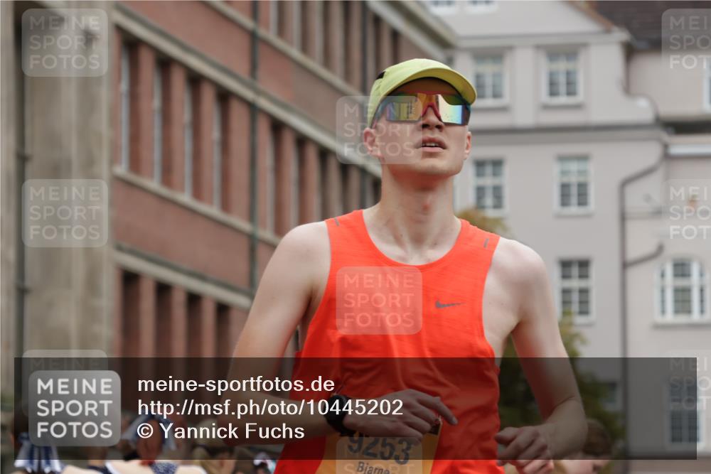 13.09.2026 - Kiel Lauf Yannick Fuchs http://msf.ph/oto/10445202 13.09.2026 12:14:44 Ziel 7208, 9316, 2565, 6182, 9253, 10912, 11085, 2550, 6182 meine-sportfotos.de
