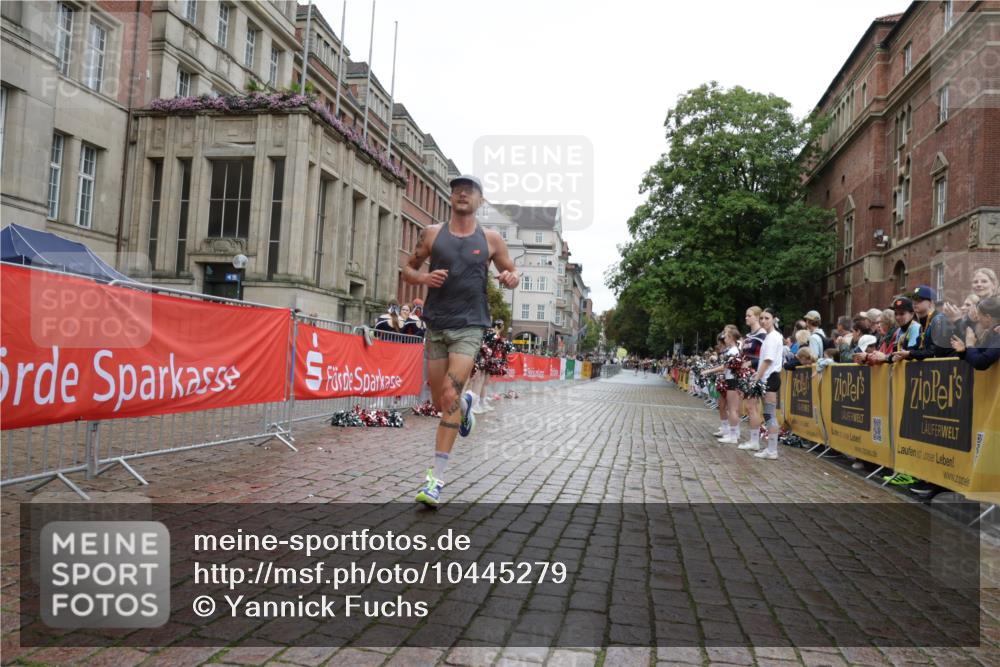 13.09.2026 - Kiel Lauf Yannick Fuchs http://msf.ph/oto/10445279 13.09.2026 12:14:55 Ziel 2550, 7208, 2565, 9316, 11085, 6871, 8093, 9855, 9253, 10912 meine-sportfotos.de