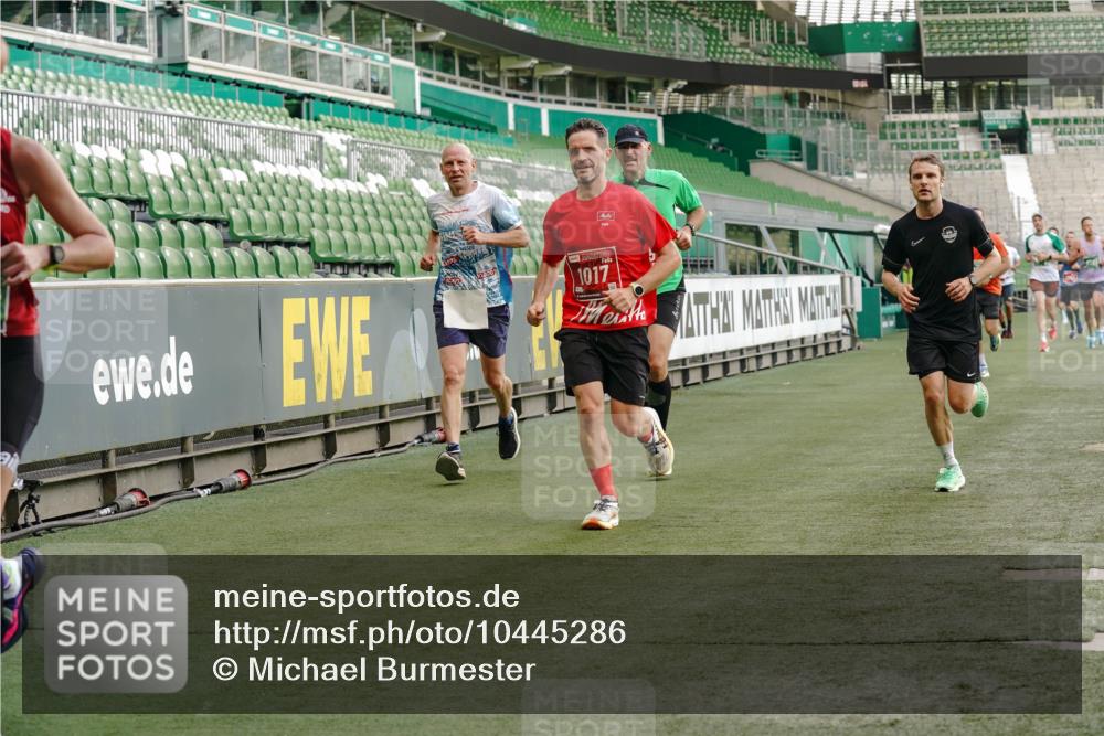 13.09.2026 - 21. swb-Marathon Bremen Michael Burmester http://msf.ph/oto/10445286 13.09.2026 12:45:49 Laufen im Stadion 195, 280, 339, 474, 493, 508, 538, 567, 604, 697, 715, 788, 1017, 1034, 1181, 1241, 1264, 1277, 1301, 1335, 1696, 1863, 1937, 1975, 2020, 2084, 2087, 2297, 2809, 2889, 3092, 3271, 3609, 4110, 4118, 4157, 4328, 5024, 5092, 5238, 5283, 5674, 5719, 5996, 6918, 7206, 7265, 7336, 7478, 7715, 8054, 8096, 8319, 8325, 8331, 8670, 8701, 8756, 8936, 9070, 9129, 9273, 9306, 9495, 9583, 9642, 13034, 13168, 439, 1411, 1667, 1822, 1850 meine-sportfotos.de
