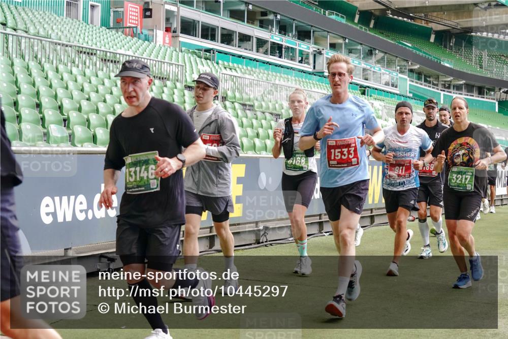 13.09.2026 - 21. swb-Marathon Bremen Michael Burmester http://msf.ph/oto/10445297 13.09.2026 13:07:56 Laufen im Stadion 132, 156, 310, 372, 489, 551, 607, 682, 716, 800, 808, 809, 831, 834, 846, 884, 911, 922, 1083, 1124, 1173, 1189, 1205, 1210, 1285, 1289, 1322, 1364, 1369, 1387, 1395, 1437, 1532, 1545, 1559, 1600, 1688, 1831, 1841, 1848, 1854, 1871, 1899, 1926, 1938, 2003, 2041, 2070, 2090, 2215, 2219, 2229, 2283, 2318, 2366, 2380, 2405, 2440, 2467, 2492, 2565, 2611, 2635, 2699, 2707, 2721, 2727, 2731, 2755, 2782, 2802, 2818, 2831, 2841, 2866, 2897, 2911, 2930, 2949, 2960 meine-sportfotos.de