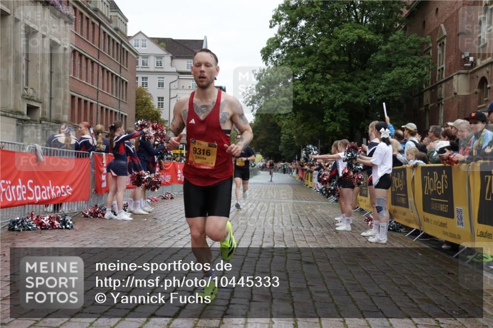 13.09.2026 - Kiel Lauf Yannick Fuchs http://msf.ph/oto/10445333 13.09.2026 12:15:10 Ziel 6871, 8093, 9855, 2550, 7208, 9316, 3398, 3970, 9575, 12196, 11085 meine-sportfotos.de