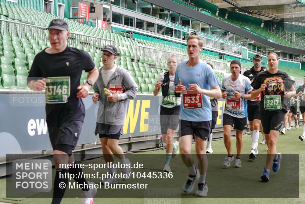 13.09.2026 - 21. swb-Marathon Bremen Michael Burmester http://msf.ph/oto/10445336 13.09.2026 13:07:57 Laufen im Stadion 132, 156, 310, 372, 489, 551, 607, 682, 716, 800, 808, 809, 831, 834, 846, 884, 911, 922, 1083, 1124, 1173, 1189, 1205, 1210, 1285, 1289, 1322, 1364, 1369, 1387, 1395, 1437, 1532, 1545, 1559, 1600, 1688, 1831, 1841, 1848, 1854, 1871, 1899, 1926, 1938, 2003, 2041, 2070, 2090, 2215, 2219, 2229, 2283, 2318, 2366, 2380, 2405, 2440, 2467, 2492, 2565, 2611, 2635, 2699, 2707, 2721, 2727, 2731, 2755, 2782, 2802, 2818, 2831, 2841, 2866, 2897, 2911, 2930, 2949, 2960 meine-sportfotos.de
