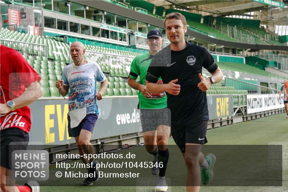 13.09.2026 - 21. swb-Marathon Bremen Michael Burmester http://msf.ph/oto/10445346 13.09.2026 12:45:51 Laufen im Stadion 195, 280, 339, 474, 493, 508, 538, 567, 604, 697, 715, 788, 1017, 1034, 1181, 1241, 1264, 1277, 1301, 1335, 1696, 1863, 1937, 1975, 2020, 2084, 2087, 2297, 2809, 2889, 3092, 3271, 3609, 4110, 4157, 4328, 5024, 5092, 5238, 5283, 5674, 5719, 5996, 6918, 7206, 7265, 7336, 7478, 7715, 8054, 8096, 8319, 8325, 8331, 8670, 8701, 8756, 8936, 9070, 9129, 9273, 9306, 9495, 9544, 9583, 9642, 13034, 13168, 439, 1411, 1667, 1822, 1850 meine-sportfotos.de