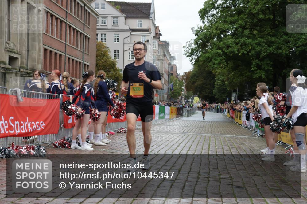 13.09.2026 - Kiel Lauf Yannick Fuchs http://msf.ph/oto/10445347 13.09.2026 12:15:11 Ziel 6871, 8093, 9575, 9855, 2550, 7208, 9316, 3398, 3970, 12196, 11085 meine-sportfotos.de