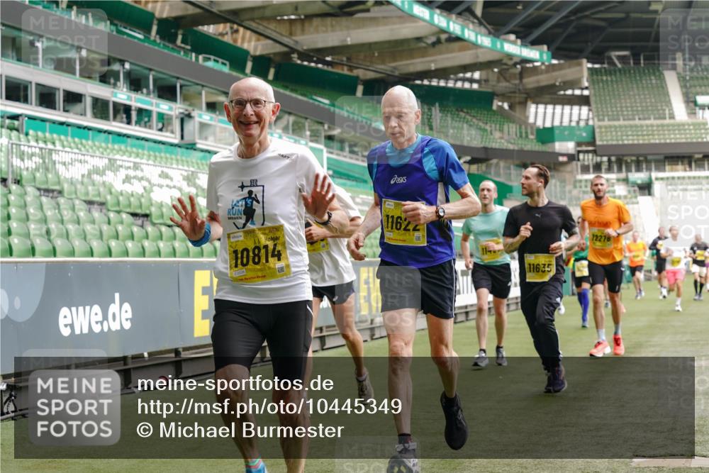 13.09.2026 - 21. swb-Marathon Bremen Michael Burmester http://msf.ph/oto/10445349 13.09.2026 10:29:10 Laufen im Stadion 10162, 10170, 10183, 10189, 10200, 10218, 10223, 10253, 10267, 10270, 10293, 10294, 10316, 10329, 10334, 10348, 10381, 10393, 10421, 10426, 10467, 10508, 10525, 10537, 10538, 10544, 10585, 10594, 10655, 10709, 10734, 10739, 10761, 10763, 10764, 10770, 10814, 10825, 10827, 10835, 10840, 10846, 10876, 10910, 10917, 10923, 10966, 10993, 11005, 11007, 11018, 11035, 11058, 11076, 11087, 11092, 11109, 11170 meine-sportfotos.de