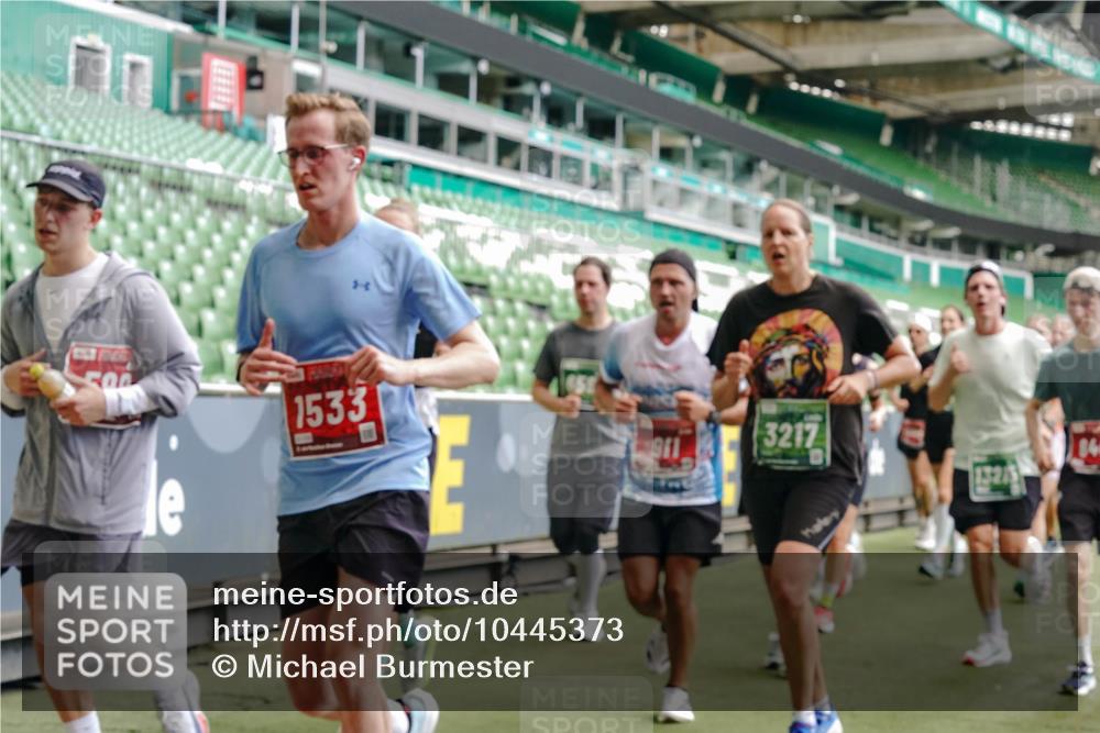 13.09.2026 - 21. swb-Marathon Bremen Michael Burmester http://msf.ph/oto/10445373 13.09.2026 13:07:57 Laufen im Stadion 132, 156, 310, 372, 489, 551, 607, 682, 716, 800, 808, 809, 831, 834, 846, 884, 911, 922, 1083, 1124, 1173, 1189, 1205, 1210, 1285, 1289, 1322, 1364, 1369, 1387, 1395, 1437, 1532, 1545, 1559, 1600, 1688, 1831, 1841, 1848, 1854, 1871, 1899, 1926, 1938, 2003, 2041, 2070, 2090, 2215, 2219, 2229, 2283, 2318, 2366, 2380, 2405, 2440, 2467, 2492, 2565, 2611, 2635, 2699, 2707, 2721, 2727, 2731, 2755, 2782, 2802, 2818, 2831, 2841, 2866, 2897, 2911, 2930, 2949, 2960 meine-sportfotos.de