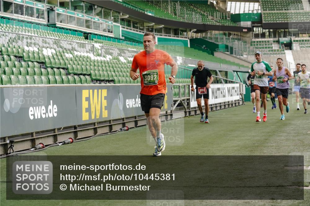 13.09.2026 - 21. swb-Marathon Bremen Michael Burmester http://msf.ph/oto/10445381 13.09.2026 12:45:54 Laufen im Stadion 195, 280, 339, 474, 493, 508, 538, 567, 604, 697, 715, 788, 1017, 1034, 1181, 1241, 1264, 1277, 1301, 1863, 1937, 1975, 2020, 2021, 2084, 2087, 2297, 2809, 2889, 3092, 3271, 3609, 4110, 4157, 4236, 4328, 5024, 5092, 5238, 5283, 5674, 5719, 5996, 6918, 7206, 7265, 7336, 7478, 7715, 8054, 8096, 8319, 8325, 8331, 8670, 8701, 8756, 8936, 8983, 9070, 9129, 9273, 9306, 9495, 9544, 9583, 9642, 13034, 13168, 439, 1411, 1667, 1822, 1850 meine-sportfotos.de