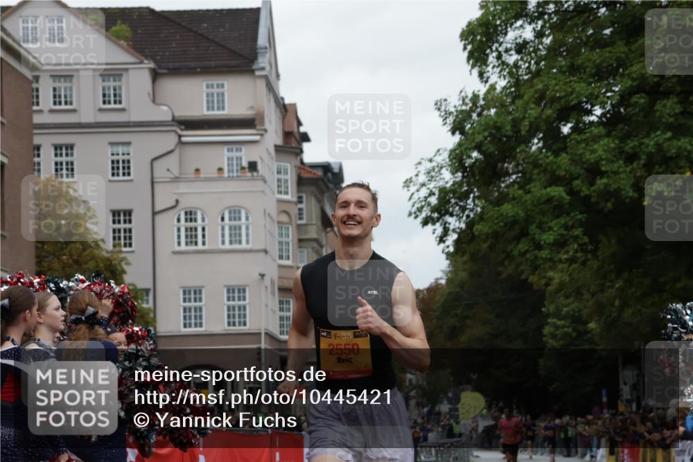 13.09.2026 - Kiel Lauf Yannick Fuchs http://msf.ph/oto/10445421 13.09.2026 12:15:20 Ziel 3398, 6871, 8093, 9575, 12196, 2550, 7208, 9855, 3194, 3970, 7208, 9316 meine-sportfotos.de