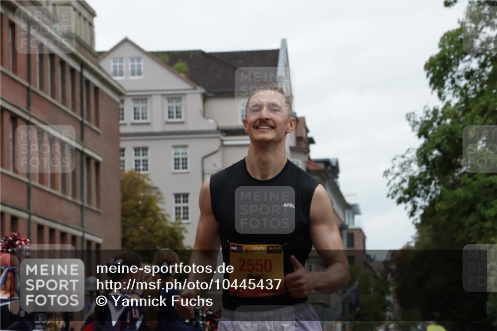13.09.2026 - Kiel Lauf Yannick Fuchs http://msf.ph/oto/10445437 13.09.2026 12:15:21 Ziel 3398, 6871, 8093, 9575, 12196, 2550, 7208, 9855, 3194, 3970, 7208, 9316 meine-sportfotos.de