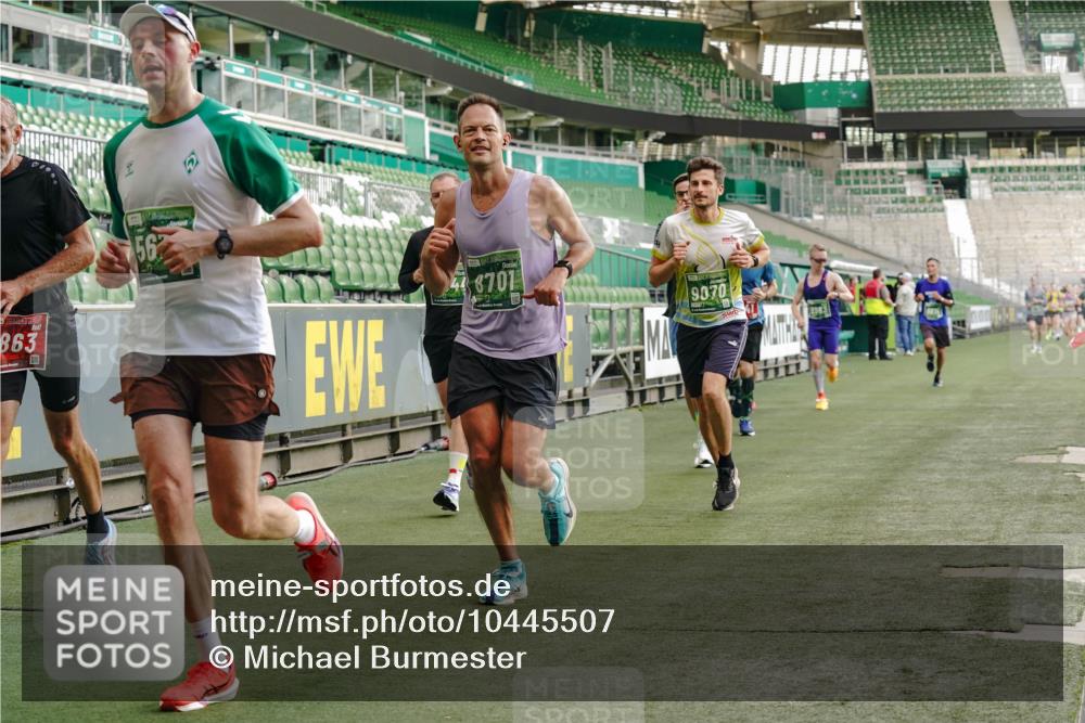 13.09.2026 - 21. swb-Marathon Bremen Michael Burmester http://msf.ph/oto/10445507 13.09.2026 12:45:58 Laufen im Stadion 195, 280, 339, 474, 508, 538, 567, 604, 697, 715, 788, 1017, 1034, 1181, 1241, 1264, 1277, 1301, 1863, 1937, 1975, 2020, 2021, 2084, 2087, 2297, 2809, 2889, 3092, 3271, 3609, 4110, 4157, 4236, 4777, 5024, 5092, 5238, 5283, 5674, 5719, 5996, 6815, 6918, 7206, 7265, 7336, 7478, 7715, 8054, 8096, 8319, 8325, 8331, 8670, 8701, 8756, 8936, 8983, 9070, 9129, 9273, 9306, 9495, 9544, 9583, 9642, 13034, 13168, 439, 1411, 1667, 1822, 1850 meine-sportfotos.de
