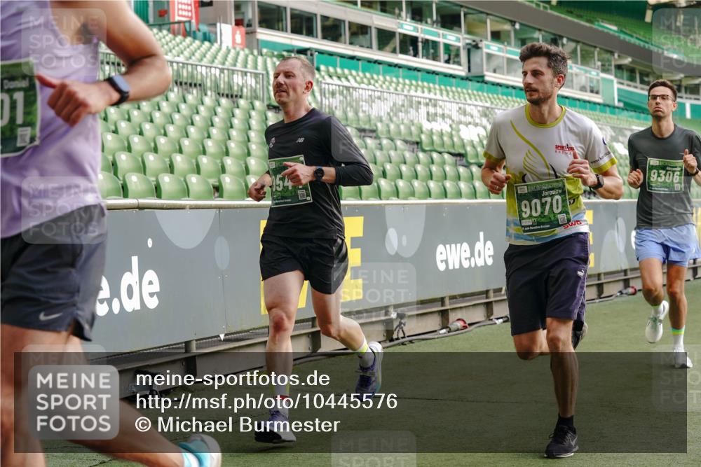 13.09.2026 - 21. swb-Marathon Bremen Michael Burmester http://msf.ph/oto/10445576 13.09.2026 12:46:00 Laufen im Stadion 195, 280, 339, 474, 508, 538, 567, 604, 697, 715, 788, 1017, 1034, 1181, 1241, 1264, 1277, 1301, 1863, 1937, 1975, 2020, 2021, 2084, 2087, 2297, 2809, 2889, 3092, 3271, 3609, 4110, 4157, 4236, 4777, 5024, 5092, 5238, 5283, 5674, 5719, 5996, 6815, 6918, 7206, 7336, 7478, 7715, 8054, 8096, 8319, 8325, 8331, 8670, 8701, 8756, 8936, 8983, 9070, 9129, 9273, 9306, 9495, 9544, 9583, 9642, 9813, 13034, 13168, 439, 1411, 1667, 1822, 1850 meine-sportfotos.de