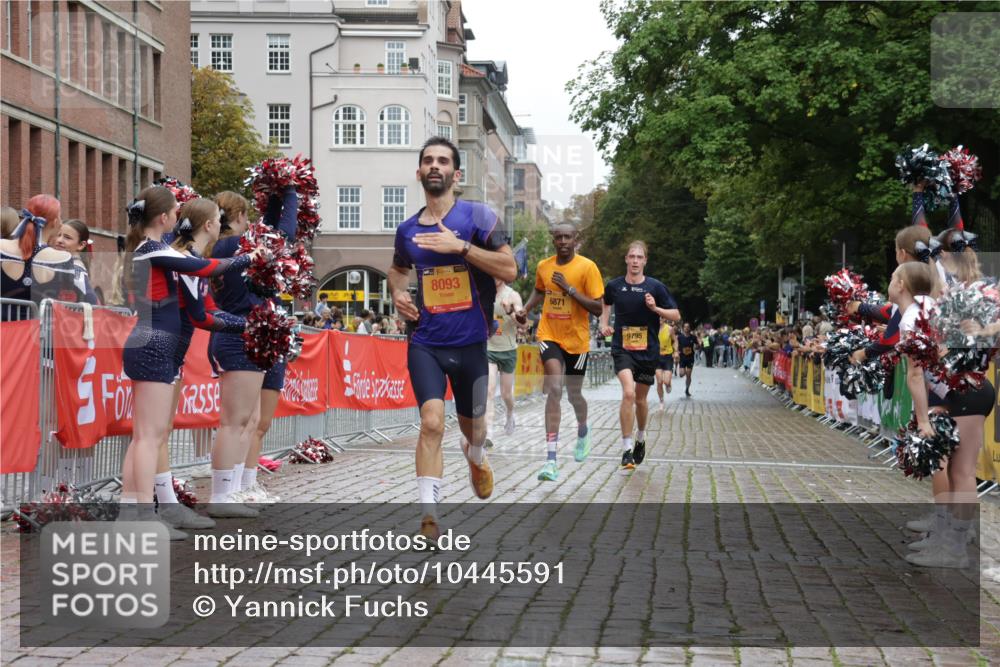 13.09.2026 - Kiel Lauf Yannick Fuchs http://msf.ph/oto/10445591 13.09.2026 12:15:37 Ziel 3194, 3970, 3398, 6871, 8093, 9575, 9855, 12196, 2562, 10494, 11267, 12309, 2550 meine-sportfotos.de