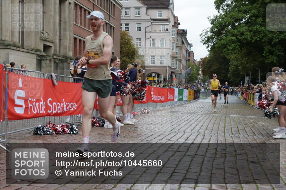 13.09.2026 - Kiel Lauf Yannick Fuchs http://msf.ph/oto/10445660 13.09.2026 12:15:40 Ziel 3194, 10494, 3398, 3970, 6871, 8093, 9575, 9855, 12196, 2562, 11267, 12309, 12683, 9855 meine-sportfotos.de