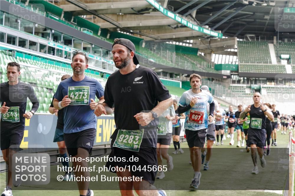 13.09.2026 - 21. swb-Marathon Bremen Michael Burmester http://msf.ph/oto/10445665 13.09.2026 13:08:02 Laufen im Stadion 132, 156, 310, 372, 489, 551, 607, 682, 716, 800, 808, 809, 831, 834, 846, 884, 911, 922, 1025, 1083, 1124, 1173, 1189, 1210, 1285, 1289, 1322, 1364, 1369, 1387, 1395, 1437, 1532, 1545, 1559, 1600, 1688, 1831, 1841, 1854, 1871, 1899, 1926, 1938, 2003, 2041, 2070, 2090, 2215, 2219, 2229, 2283, 2318, 2366, 2380, 2405, 2440, 2467, 2492, 2565, 2611, 2635, 2699, 2707, 2721, 2727, 2731, 2755, 2782, 2802, 2818, 2823, 2831, 2841, 2866, 2897, 2911, 2930, 2949, 2960 meine-sportfotos.de