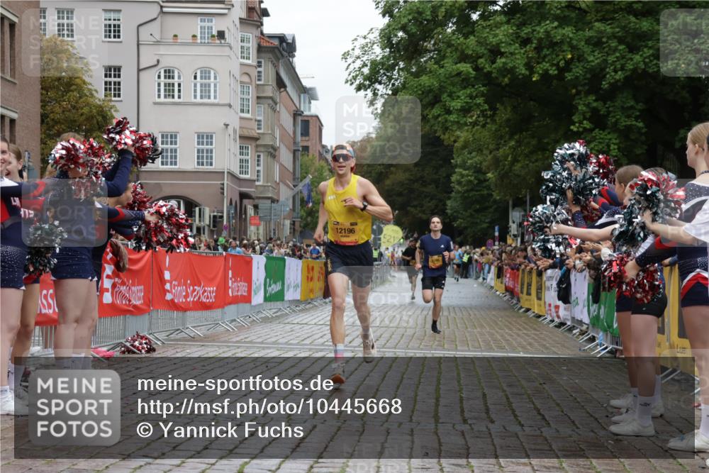 13.09.2026 - Kiel Lauf Yannick Fuchs http://msf.ph/oto/10445668 13.09.2026 12:15:43 Ziel 2562, 3194, 10494, 3398, 3970, 6871, 8093, 9575, 12196, 11267, 12309, 12683, 9855 meine-sportfotos.de