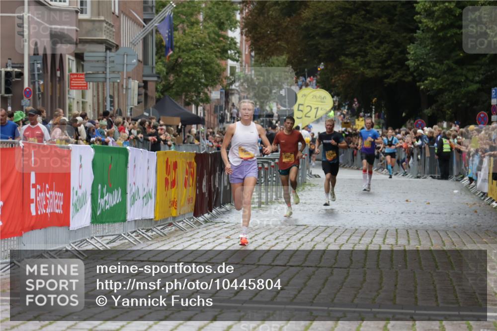 13.09.2026 - Kiel Lauf Yannick Fuchs http://msf.ph/oto/10445804 13.09.2026 12:16:03 Ziel 11267, 12683, 2562, 3194, 3970, 10494, 12309, 1555, 10976, 3398, 3970 meine-sportfotos.de