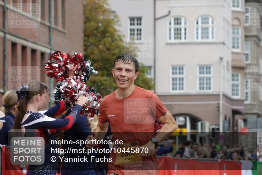 13.09.2026 - Kiel Lauf Yannick Fuchs http://msf.ph/oto/10445870 13.09.2026 12:16:12 Ziel 1555, 10976, 2562, 10494, 11267, 12309, 12683, 169, 7260, 3194 meine-sportfotos.de