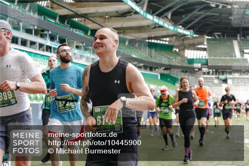 13.09.2026 - 21. swb-Marathon Bremen Michael Burmester http://msf.ph/oto/10445900 13.09.2026 13:08:05 Laufen im Stadion 132, 156, 310, 372, 489, 551, 607, 682, 716, 800, 808, 809, 831, 834, 846, 884, 911, 922, 1025, 1124, 1173, 1189, 1210, 1285, 1289, 1322, 1364, 1369, 1387, 1395, 1532, 1545, 1559, 1600, 1688, 1831, 1841, 1854, 1871, 1899, 1926, 1938, 2003, 2041, 2070, 2090, 2215, 2219, 2229, 2283, 2318, 2366, 2380, 2405, 2440, 2467, 2492, 2565, 2611, 2635, 2699, 2707, 2721, 2727, 2731, 2755, 2782, 2802, 2818, 2823, 2831, 2841, 2866, 2897, 2911, 2930, 2949, 2960 meine-sportfotos.de