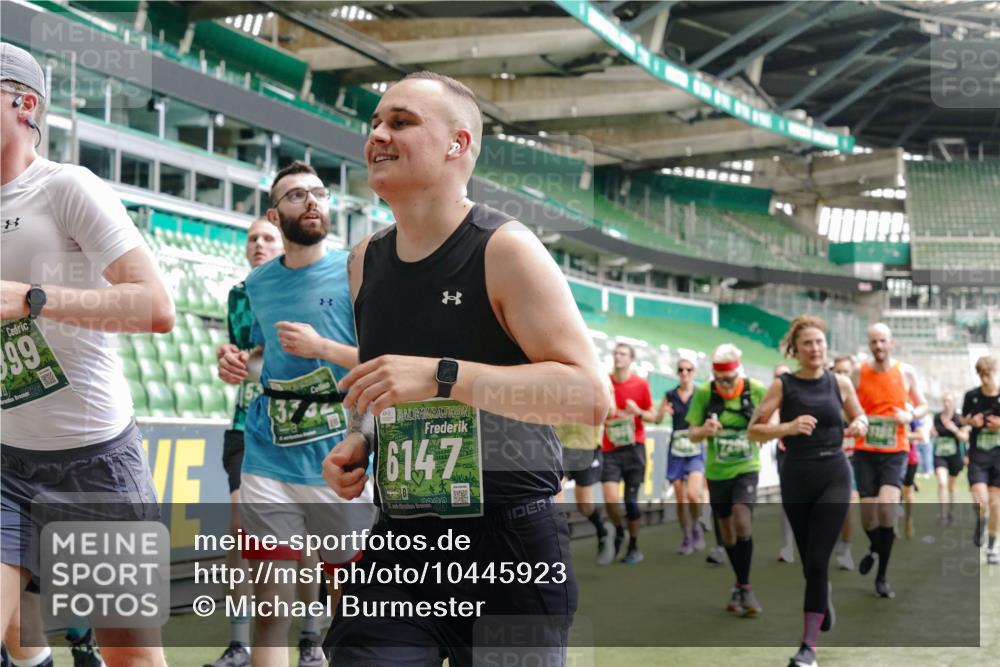 13.09.2026 - 21. swb-Marathon Bremen Michael Burmester http://msf.ph/oto/10445923 13.09.2026 13:08:05 Laufen im Stadion 132, 156, 310, 372, 489, 551, 607, 682, 716, 800, 808, 809, 831, 834, 846, 884, 911, 922, 1025, 1124, 1173, 1189, 1210, 1285, 1289, 1322, 1364, 1369, 1387, 1395, 1532, 1545, 1559, 1600, 1688, 1831, 1841, 1854, 1871, 1899, 1926, 1938, 2003, 2041, 2070, 2090, 2215, 2219, 2229, 2283, 2318, 2366, 2380, 2405, 2440, 2467, 2492, 2565, 2611, 2635, 2699, 2707, 2721, 2727, 2731, 2755, 2782, 2802, 2818, 2823, 2831, 2841, 2866, 2897, 2911, 2930, 2949, 2960 meine-sportfotos.de