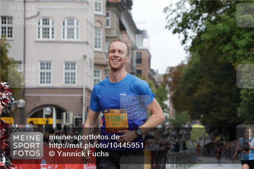 13.09.2026 - Kiel Lauf Yannick Fuchs http://msf.ph/oto/10445951 13.09.2026 12:16:20 Ziel 1555, 10976, 2562, 11267, 12309, 12683, 169, 7260, 9055, 2562, 10494 meine-sportfotos.de