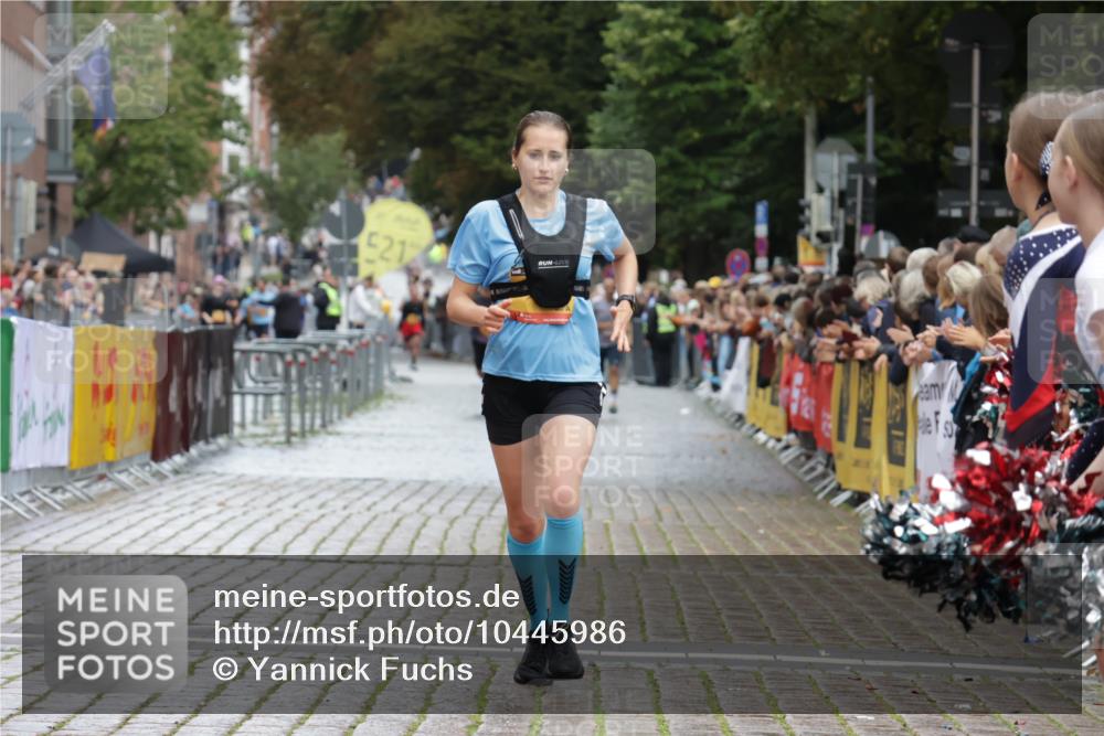 13.09.2026 - Kiel Lauf Yannick Fuchs http://msf.ph/oto/10445986 13.09.2026 12:16:22 Ziel 1555, 10976, 2562, 11267, 12309, 12683, 169, 7260, 9055, 2562, 10494 meine-sportfotos.de