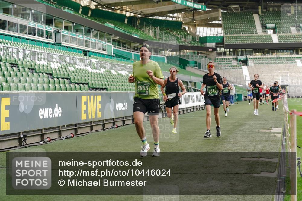 13.09.2026 - 21. swb-Marathon Bremen Michael Burmester http://msf.ph/oto/10446024 13.09.2026 12:46:21 Laufen im Stadion 195, 280, 474, 508, 538, 567, 604, 697, 788, 868, 1017, 1034, 1181, 1241, 1277, 1554, 1863, 1937, 2020, 2021, 2084, 2087, 2297, 2538, 2809, 2889, 3092, 3196, 3271, 3424, 3520, 3609, 4110, 4157, 4236, 4777, 4808, 5024, 5092, 5238, 5283, 5674, 5719, 5725, 6053, 6686, 6815, 6918, 7102, 7336, 7478, 7814, 7871, 8054, 8096, 8319, 8325, 8331, 8334, 8670, 8701, 8756, 8936, 8983, 9070, 9129, 9273, 9306, 9495, 9544, 9583, 9642, 9813, 13034, 439, 1667, 1850 meine-sportfotos.de