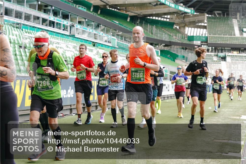 13.09.2026 - 21. swb-Marathon Bremen Michael Burmester http://msf.ph/oto/10446033 13.09.2026 13:08:08 Laufen im Stadion 132, 156, 489, 551, 607, 682, 716, 800, 808, 809, 831, 834, 846, 884, 911, 922, 1025, 1124, 1173, 1189, 1210, 1285, 1289, 1322, 1364, 1369, 1387, 1395, 1398, 1532, 1559, 1600, 1688, 1831, 1841, 1854, 1871, 1899, 1926, 1938, 2003, 2041, 2070, 2090, 2215, 2219, 2229, 2283, 2318, 2366, 2380, 2405, 2413, 2440, 2467, 2492, 2565, 2611, 2635, 2699, 2707, 2721, 2727, 2731, 2755, 2782, 2802, 2818, 2823, 2831, 2841, 2866, 2897, 2911, 2930, 2949, 2960 meine-sportfotos.de