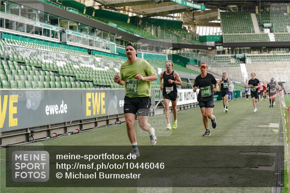 13.09.2026 - 21. swb-Marathon Bremen Michael Burmester http://msf.ph/oto/10446046 13.09.2026 12:46:21 Laufen im Stadion 195, 280, 474, 508, 538, 567, 604, 697, 788, 868, 1017, 1034, 1181, 1241, 1277, 1554, 1863, 1937, 2020, 2021, 2084, 2087, 2297, 2538, 2809, 2889, 3092, 3196, 3271, 3424, 3520, 3609, 4110, 4157, 4236, 4777, 4808, 5024, 5092, 5238, 5283, 5674, 5719, 5725, 6053, 6686, 6815, 6918, 7102, 7336, 7478, 7814, 7871, 8054, 8096, 8319, 8325, 8331, 8334, 8670, 8701, 8756, 8936, 8983, 9070, 9129, 9273, 9306, 9495, 9544, 9583, 9642, 9813, 13034, 439, 1667, 1850 meine-sportfotos.de