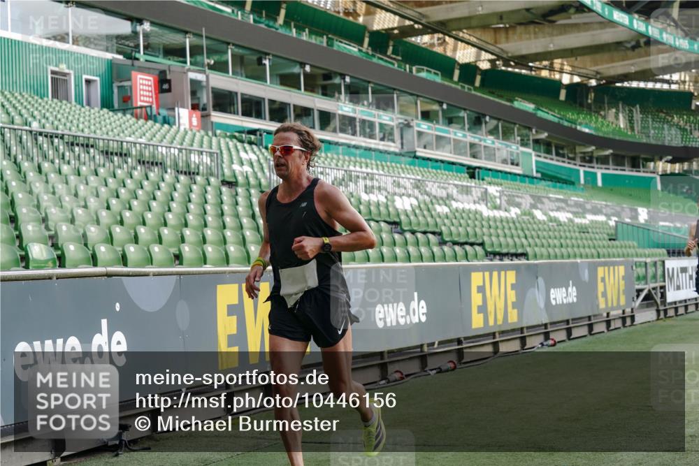 13.09.2026 - 21. swb-Marathon Bremen Michael Burmester http://msf.ph/oto/10446156 13.09.2026 12:46:24 Laufen im Stadion 195, 280, 474, 508, 538, 567, 604, 697, 788, 868, 1017, 1034, 1181, 1241, 1277, 1554, 1863, 2020, 2021, 2084, 2087, 2297, 2538, 2809, 2889, 3092, 3196, 3271, 3424, 3520, 3609, 4110, 4157, 4236, 4777, 4808, 5024, 5092, 5238, 5283, 5674, 5719, 5725, 6053, 6686, 6815, 6918, 7102, 7336, 7478, 7814, 7871, 8054, 8096, 8319, 8325, 8331, 8334, 8670, 8701, 8756, 8936, 8983, 9070, 9129, 9273, 9306, 9495, 9544, 9583, 9642, 9813, 13034, 439, 1667, 1850 meine-sportfotos.de