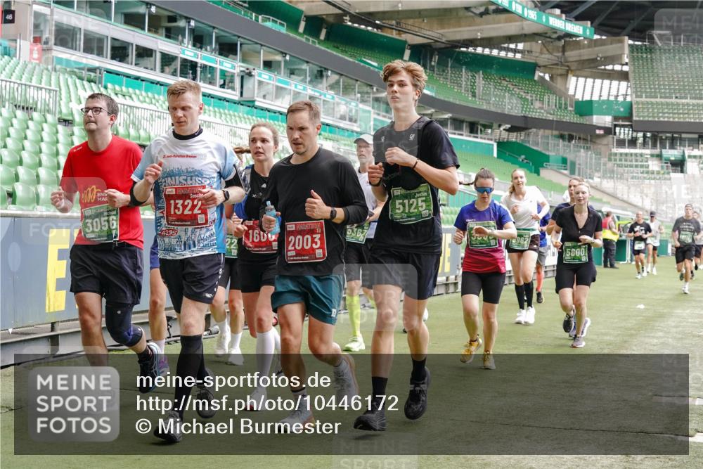13.09.2026 - 21. swb-Marathon Bremen Michael Burmester http://msf.ph/oto/10446172 13.09.2026 13:08:10 Laufen im Stadion 132, 156, 489, 551, 607, 682, 716, 800, 808, 809, 831, 834, 846, 884, 911, 922, 1025, 1124, 1173, 1189, 1210, 1285, 1289, 1322, 1364, 1369, 1387, 1395, 1398, 1532, 1559, 1600, 1688, 1831, 1841, 1854, 1871, 1899, 1926, 1938, 2003, 2041, 2070, 2090, 2215, 2219, 2229, 2283, 2318, 2366, 2380, 2405, 2413, 2440, 2467, 2492, 2565, 2611, 2635, 2692, 2699, 2721, 2727, 2731, 2755, 2782, 2802, 2818, 2823, 2831, 2841, 2866, 2897, 2911, 2930, 2949, 2960 meine-sportfotos.de