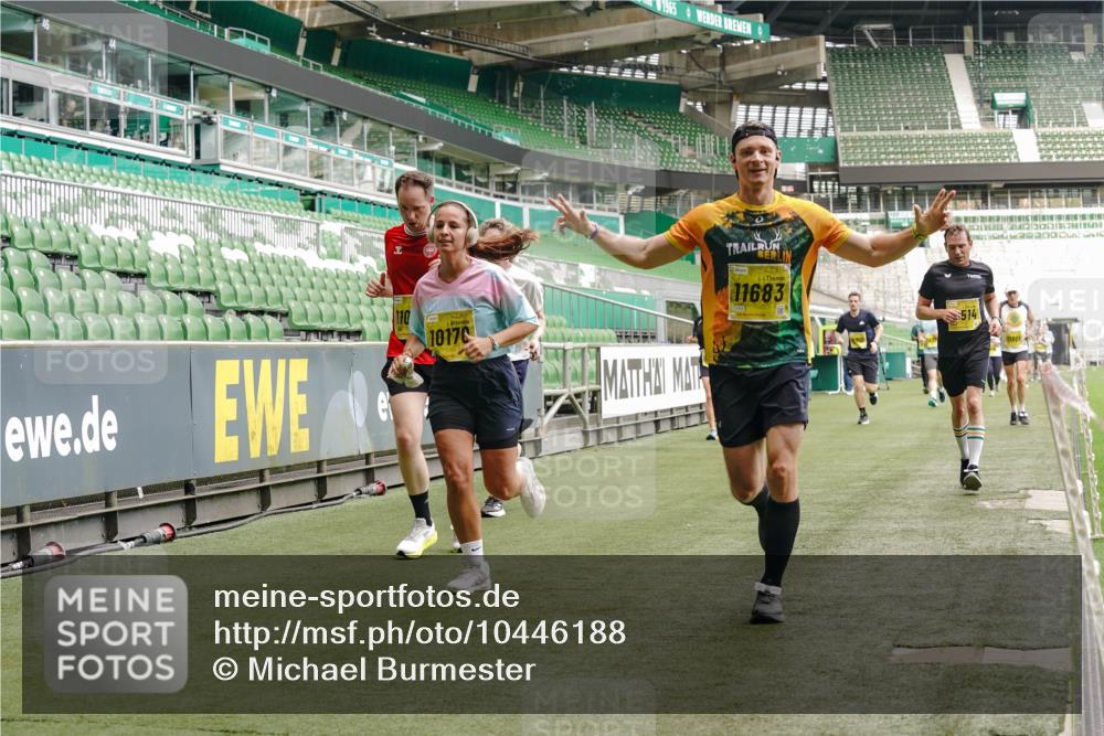 13.09.2026 - 21. swb-Marathon Bremen Michael Burmester http://msf.ph/oto/10446188 13.09.2026 10:29:29 Laufen im Stadion 10162, 10170, 10183, 10193, 10200, 10218, 10233, 10253, 10267, 10270, 10294, 10316, 10329, 10334, 10348, 10381, 10392, 10421, 10426, 10452, 10467, 10508, 10525, 10537, 10538, 10544, 10585, 10652, 10655, 10709, 10734, 10739, 10761, 10763, 10764, 10770, 10808, 10814, 10825, 10827, 10835, 10840, 10876, 10887, 10906, 10910, 10923, 10966, 10993, 11002, 11005, 11007, 11018, 11035, 11058, 11087, 11092, 11109, 11170 meine-sportfotos.de