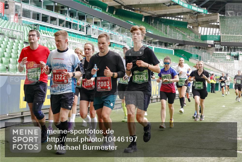 13.09.2026 - 21. swb-Marathon Bremen Michael Burmester http://msf.ph/oto/10446197 13.09.2026 13:08:10 Laufen im Stadion 132, 156, 489, 551, 607, 682, 716, 800, 808, 809, 831, 834, 846, 884, 911, 922, 1025, 1124, 1173, 1189, 1210, 1285, 1289, 1322, 1364, 1369, 1387, 1395, 1398, 1532, 1559, 1600, 1688, 1831, 1841, 1854, 1871, 1899, 1926, 1938, 2003, 2041, 2070, 2090, 2215, 2219, 2229, 2283, 2318, 2366, 2380, 2405, 2413, 2440, 2467, 2492, 2565, 2611, 2635, 2692, 2699, 2721, 2727, 2731, 2755, 2782, 2802, 2818, 2823, 2831, 2841, 2866, 2897, 2911, 2930, 2949, 2960 meine-sportfotos.de