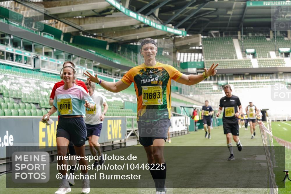 13.09.2026 - 21. swb-Marathon Bremen Michael Burmester http://msf.ph/oto/10446225 13.09.2026 10:29:30 Laufen im Stadion 10162, 10170, 10183, 10193, 10200, 10218, 10233, 10253, 10267, 10270, 10294, 10316, 10329, 10334, 10348, 10381, 10392, 10421, 10426, 10452, 10467, 10525, 10537, 10538, 10544, 10585, 10641, 10652, 10655, 10709, 10734, 10739, 10761, 10763, 10764, 10770, 10780, 10808, 10814, 10825, 10827, 10835, 10840, 10876, 10887, 10906, 10910, 10923, 10966, 10993, 11002, 11005, 11007, 11018, 11035, 11058, 11087, 11092, 11109, 11170 meine-sportfotos.de