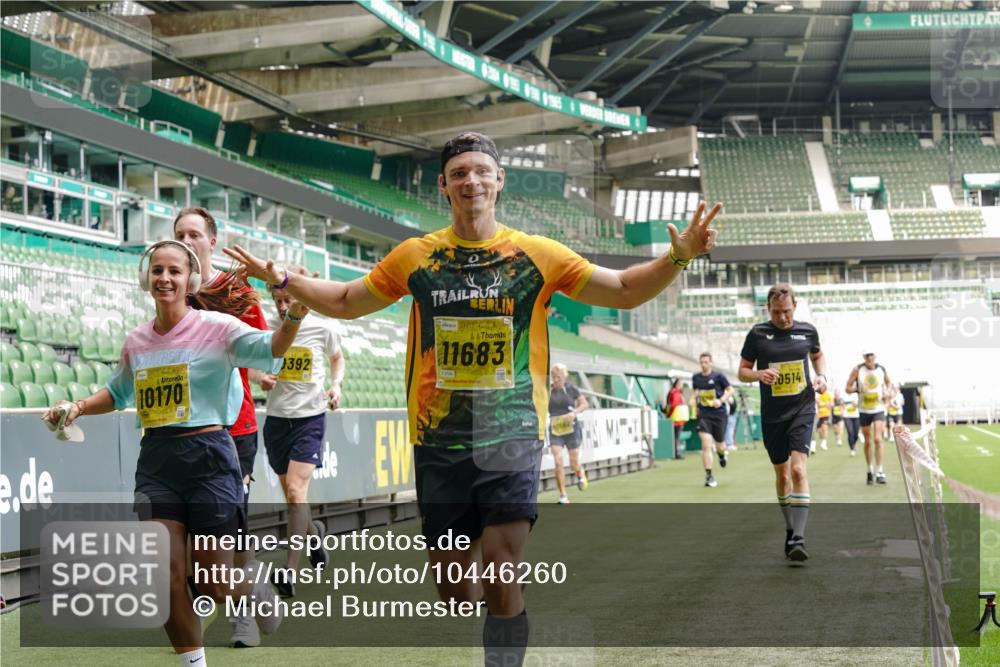 13.09.2026 - 21. swb-Marathon Bremen Michael Burmester http://msf.ph/oto/10446260 13.09.2026 10:29:30 Laufen im Stadion 10162, 10170, 10183, 10193, 10200, 10218, 10233, 10253, 10267, 10270, 10294, 10316, 10329, 10334, 10348, 10381, 10392, 10421, 10426, 10452, 10467, 10525, 10537, 10538, 10544, 10585, 10641, 10652, 10655, 10709, 10734, 10739, 10761, 10763, 10764, 10770, 10780, 10808, 10814, 10825, 10827, 10835, 10840, 10876, 10887, 10906, 10910, 10923, 10966, 10993, 11002, 11005, 11007, 11018, 11035, 11058, 11087, 11092, 11109, 11170 meine-sportfotos.de