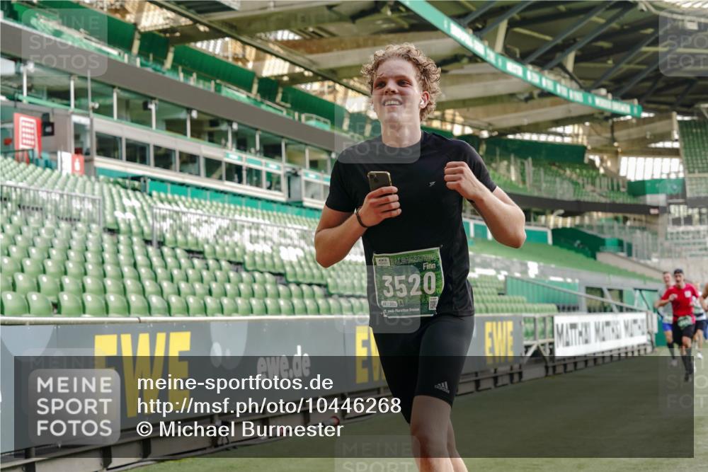 13.09.2026 - 21. swb-Marathon Bremen Michael Burmester http://msf.ph/oto/10446268 13.09.2026 12:46:28 Laufen im Stadion 195, 280, 474, 508, 538, 567, 604, 697, 788, 868, 1017, 1034, 1181, 1241, 1277, 1554, 1863, 2020, 2021, 2084, 2087, 2297, 2538, 2809, 2889, 3092, 3118, 3196, 3271, 3424, 3520, 3609, 4110, 4157, 4236, 4239, 4729, 4777, 4808, 5024, 5092, 5238, 5283, 5674, 5719, 5725, 6053, 6686, 6815, 6918, 7102, 7336, 7478, 7814, 7871, 8054, 8096, 8319, 8325, 8331, 8334, 8670, 8701, 8756, 8936, 8983, 9061, 9070, 9129, 9273, 9306, 9495, 9544, 9583, 9642, 9813, 13034, 439, 1667, 1850 meine-sportfotos.de