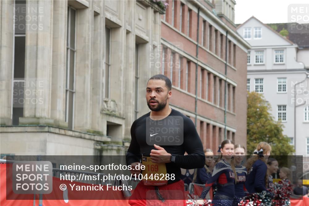 13.09.2026 - Kiel Lauf Yannick Fuchs http://msf.ph/oto/10446288 13.09.2026 12:16:55 Ziel 3365, 3971, 7833, 8057, 169, 7260, 9055, 1641, 10638, 10897, 12448, 1555, 10976 meine-sportfotos.de