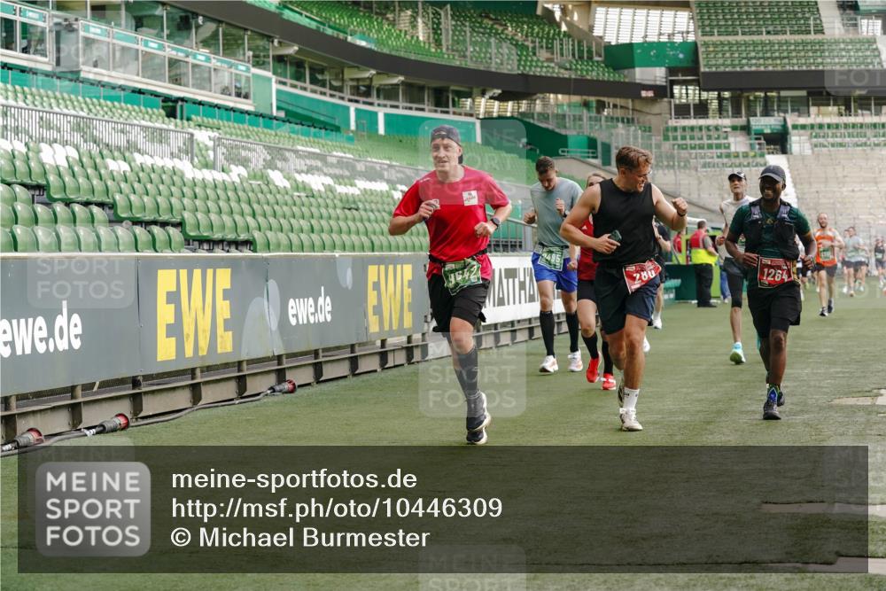 13.09.2026 - 21. swb-Marathon Bremen Michael Burmester http://msf.ph/oto/10446309 13.09.2026 12:46:31 Laufen im Stadion 195, 280, 474, 508, 538, 567, 604, 697, 788, 868, 1017, 1034, 1181, 1241, 1277, 1554, 1863, 2020, 2021, 2084, 2087, 2297, 2538, 2646, 2809, 2889, 3118, 3196, 3271, 3284, 3424, 3520, 3609, 4025, 4110, 4157, 4236, 4239, 4729, 4777, 4808, 5024, 5092, 5238, 5283, 5674, 5719, 5725, 6053, 6686, 6815, 6918, 7102, 7336, 7478, 7814, 7871, 8054, 8096, 8319, 8325, 8331, 8334, 8670, 8701, 8756, 8936, 8983, 9061, 9070, 9129, 9273, 9306, 9495, 9544, 9642, 9813, 13034, 439, 1667 meine-sportfotos.de