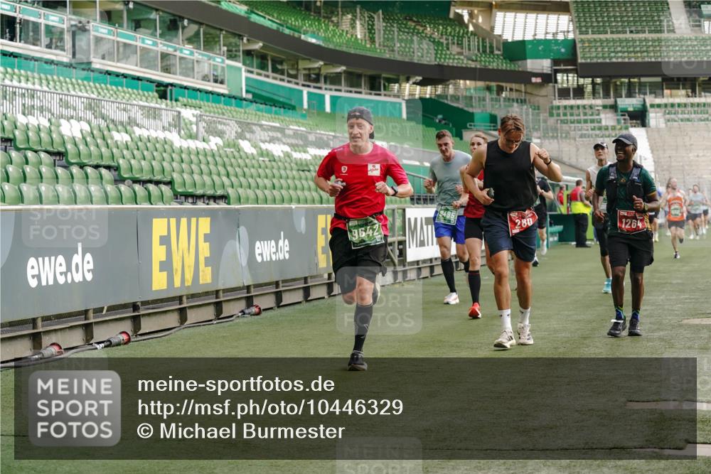 13.09.2026 - 21. swb-Marathon Bremen Michael Burmester http://msf.ph/oto/10446329 13.09.2026 12:46:31 Laufen im Stadion 195, 280, 474, 508, 538, 567, 604, 697, 788, 868, 1017, 1034, 1181, 1241, 1277, 1554, 1863, 2020, 2021, 2084, 2087, 2297, 2538, 2646, 2809, 2889, 3118, 3196, 3271, 3284, 3424, 3520, 3609, 4025, 4110, 4157, 4236, 4239, 4729, 4777, 4808, 5024, 5092, 5238, 5283, 5674, 5719, 5725, 6053, 6686, 6815, 6918, 7102, 7336, 7478, 7814, 7871, 8054, 8096, 8319, 8325, 8331, 8334, 8670, 8701, 8756, 8936, 8983, 9061, 9070, 9129, 9273, 9306, 9495, 9544, 9642, 9813, 13034, 439, 1667 meine-sportfotos.de