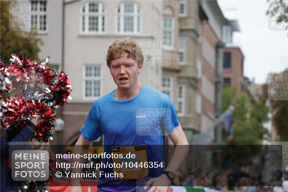 13.09.2026 - Kiel Lauf Yannick Fuchs http://msf.ph/oto/10446354 13.09.2026 12:17:00 Ziel 1641, 3365, 3971, 7833, 8057, 10638, 10897, 169, 7260, 9055, 11287, 12448, 7260 meine-sportfotos.de