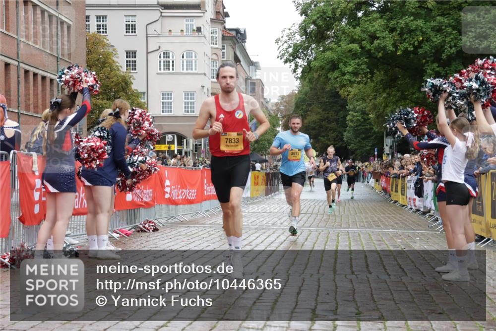 13.09.2026 - Kiel Lauf Yannick Fuchs http://msf.ph/oto/10446365 13.09.2026 12:17:16 Ziel 3643, 5522, 11287, 12448, 1641, 3365, 3971, 7833, 8057, 10638, 10897, 1166, 3366, 4325, 10684, 12084, 12449, 12521, 9055 meine-sportfotos.de