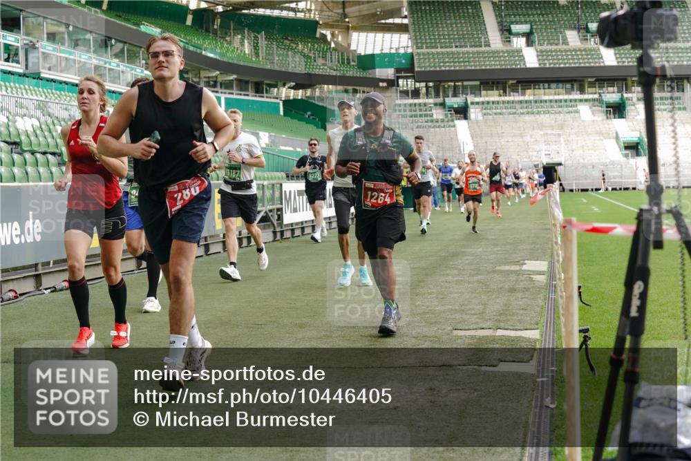 13.09.2026 - 21. swb-Marathon Bremen Michael Burmester http://msf.ph/oto/10446405 13.09.2026 12:46:33 Laufen im Stadion 195, 280, 474, 508, 538, 567, 604, 697, 788, 868, 1017, 1034, 1181, 1241, 1277, 1554, 1863, 2020, 2021, 2084, 2087, 2297, 2538, 2646, 2809, 2889, 3118, 3196, 3271, 3284, 3424, 3520, 4025, 4110, 4157, 4236, 4239, 4729, 4777, 4808, 5024, 5092, 5238, 5283, 5674, 5719, 5725, 5976, 6053, 6686, 6815, 6918, 7102, 7336, 7478, 7814, 7871, 8054, 8096, 8319, 8325, 8331, 8334, 8670, 8701, 8756, 8936, 8983, 9061, 9070, 9129, 9273, 9306, 9495, 9544, 9642, 9813, 9918, 13034, 439 meine-sportfotos.de