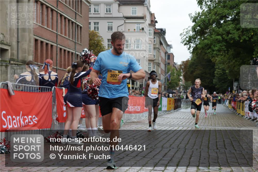 13.09.2026 - Kiel Lauf Yannick Fuchs http://msf.ph/oto/10446421 13.09.2026 12:17:18 Ziel 3643, 5522, 11287, 12448, 1641, 3365, 3971, 7833, 8057, 10638, 10897, 1166, 3366, 4325, 10684, 12084, 12449, 12521, 9055 meine-sportfotos.de