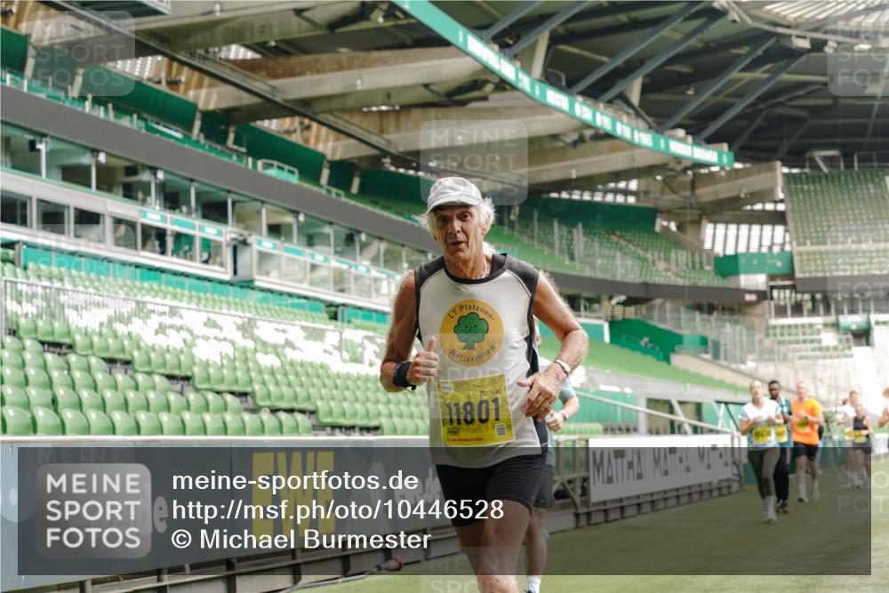 13.09.2026 - 21. swb-Marathon Bremen Michael Burmester http://msf.ph/oto/10446528 13.09.2026 10:29:37 Laufen im Stadion 10162, 10170, 10183, 10193, 10200, 10218, 10233, 10253, 10267, 10270, 10294, 10316, 10334, 10348, 10381, 10392, 10421, 10426, 10452, 10467, 10515, 10525, 10537, 10538, 10544, 10585, 10588, 10641, 10652, 10655, 10709, 10734, 10739, 10761, 10763, 10764, 10770, 10780, 10808, 10825, 10827, 10835, 10837, 10840, 10876, 10887, 10906, 10910, 10923, 10966, 10984, 10993, 11002, 11005, 11007, 11018, 11035, 11058, 11087, 11092, 11109, 11170 meine-sportfotos.de