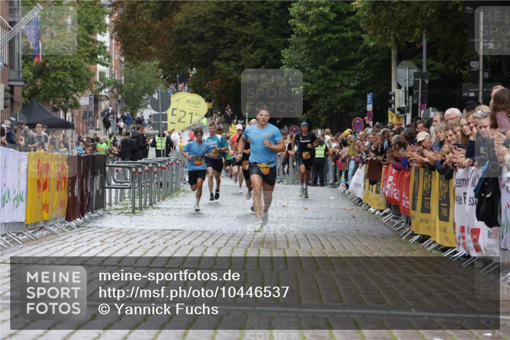13.09.2026 - Kiel Lauf Yannick Fuchs http://msf.ph/oto/10446537 13.09.2026 12:17:32 Ziel 1166, 3366, 4325, 10684, 12084, 12449, 12521, 1641, 3643, 5522, 8057, 10638, 10897, 11287, 12448, 639, 6359, 6932, 7186, 9247, 9345, 12351, 3365, 3971, 7833, 8057 meine-sportfotos.de