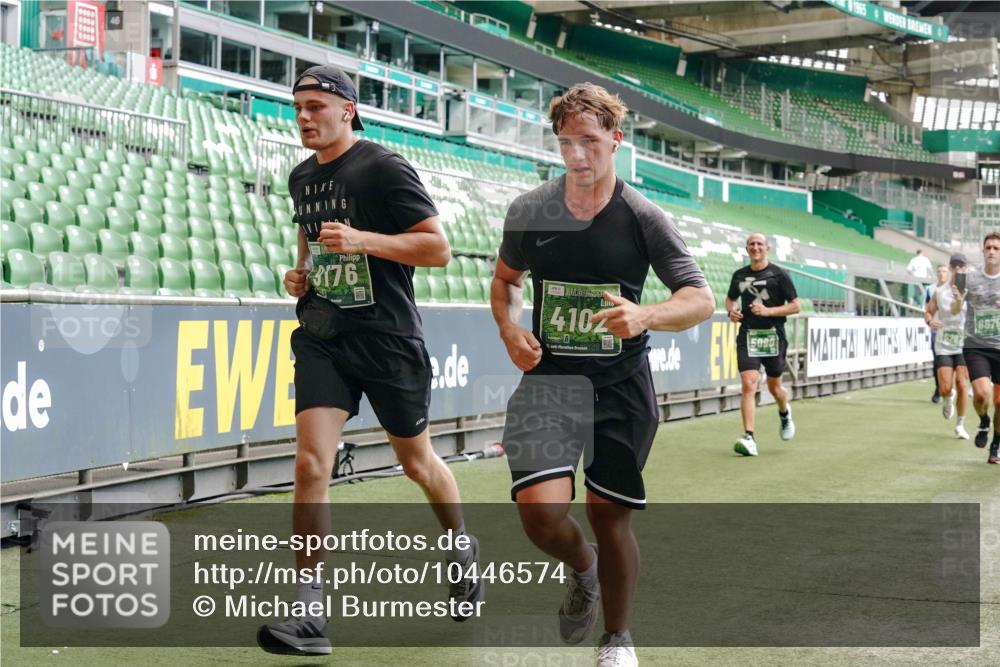 13.09.2026 - 21. swb-Marathon Bremen Michael Burmester http://msf.ph/oto/10446574 13.09.2026 13:08:17 Laufen im Stadion 132, 156, 489, 551, 607, 625, 682, 716, 800, 808, 809, 834, 846, 884, 911, 922, 1025, 1124, 1150, 1173, 1189, 1210, 1285, 1289, 1322, 1364, 1369, 1387, 1395, 1398, 1532, 1559, 1600, 1688, 1831, 1841, 1854, 1871, 1880, 1899, 1926, 1938, 2003, 2041, 2070, 2090, 2215, 2219, 2229, 2283, 2318, 2366, 2380, 2405, 2413, 2429, 2440, 2467, 2492, 2565, 2611, 2635, 2692, 2699, 2721, 2727, 2731, 2755, 2782, 2802, 2818, 2823, 2831, 2841, 2866, 2897, 2911, 2930, 2949, 2960 meine-sportfotos.de