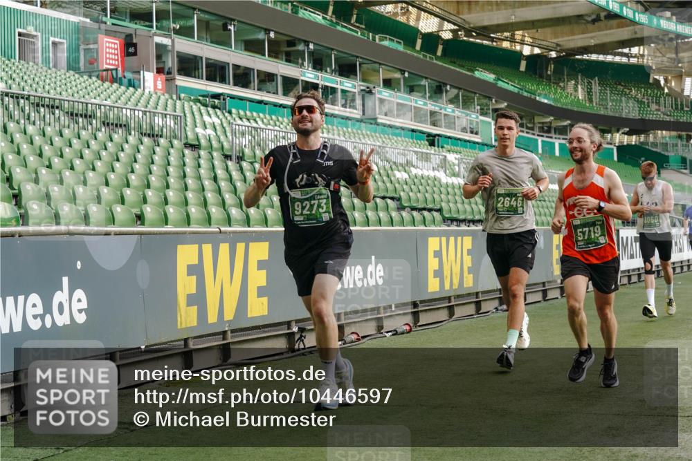 13.09.2026 - 21. swb-Marathon Bremen Michael Burmester http://msf.ph/oto/10446597 13.09.2026 12:46:38 Laufen im Stadion 195, 474, 508, 538, 567, 604, 621, 697, 788, 868, 1017, 1034, 1181, 1241, 1277, 1554, 1863, 2020, 2021, 2084, 2087, 2297, 2538, 2646, 2809, 2889, 3118, 3196, 3271, 3284, 3297, 3424, 3520, 4025, 4110, 4157, 4236, 4239, 4729, 4777, 4808, 5024, 5092, 5238, 5283, 5674, 5719, 5725, 5976, 6053, 6686, 6815, 6918, 7102, 7336, 7478, 7814, 7871, 8054, 8060, 8096, 8319, 8325, 8331, 8334, 8670, 8701, 8756, 8936, 8983, 9061, 9070, 9129, 9273, 9306, 9495, 9544, 9642, 9813, 9918, 13034, 439 meine-sportfotos.de