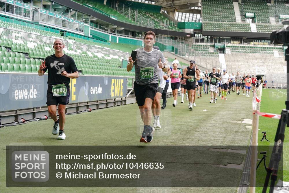 13.09.2026 - 21. swb-Marathon Bremen Michael Burmester http://msf.ph/oto/10446635 13.09.2026 13:08:19 Laufen im Stadion 132, 156, 489, 549, 551, 607, 625, 682, 716, 800, 808, 809, 834, 846, 884, 911, 922, 1025, 1124, 1150, 1173, 1189, 1210, 1285, 1289, 1322, 1364, 1369, 1387, 1395, 1398, 1532, 1559, 1600, 1688, 1831, 1841, 1854, 1871, 1880, 1899, 1926, 1938, 2003, 2041, 2070, 2215, 2219, 2229, 2283, 2318, 2366, 2380, 2405, 2413, 2429, 2440, 2467, 2492, 2565, 2611, 2635, 2692, 2699, 2721, 2727, 2731, 2755, 2782, 2802, 2818, 2823, 2831, 2841, 2866, 2897, 2911, 2930, 2941, 2949, 2960 meine-sportfotos.de